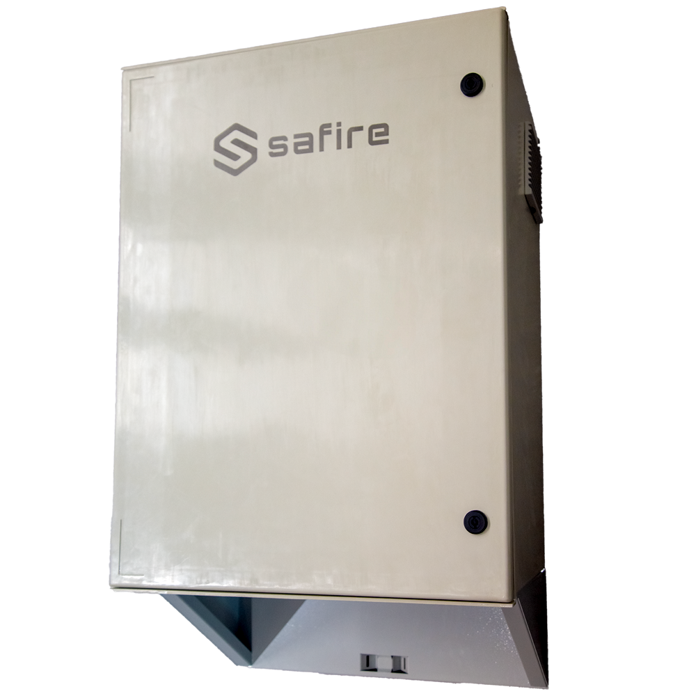 (SF-BOX08220-BMS-IP55) Armario de poliéster carga rápida para farola - Diferencial, magnetotérmico y SPD - Dimensiones exteriores 80x60x30cm - Switch 8 puertos POE | Bandeja fusión de fibra - Grado de protección IP55 / Carril DIN  - Carga rápida 17 amperios/hora