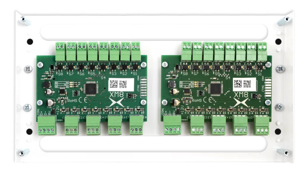 [XM8] (XM8) Module 8 entrées / 8 sorties pour gestion ascenseur, alarmes ou automatismes - maxi 4 modules par XM200 (nécessite un contrôleur XM200) - carte électronique seule