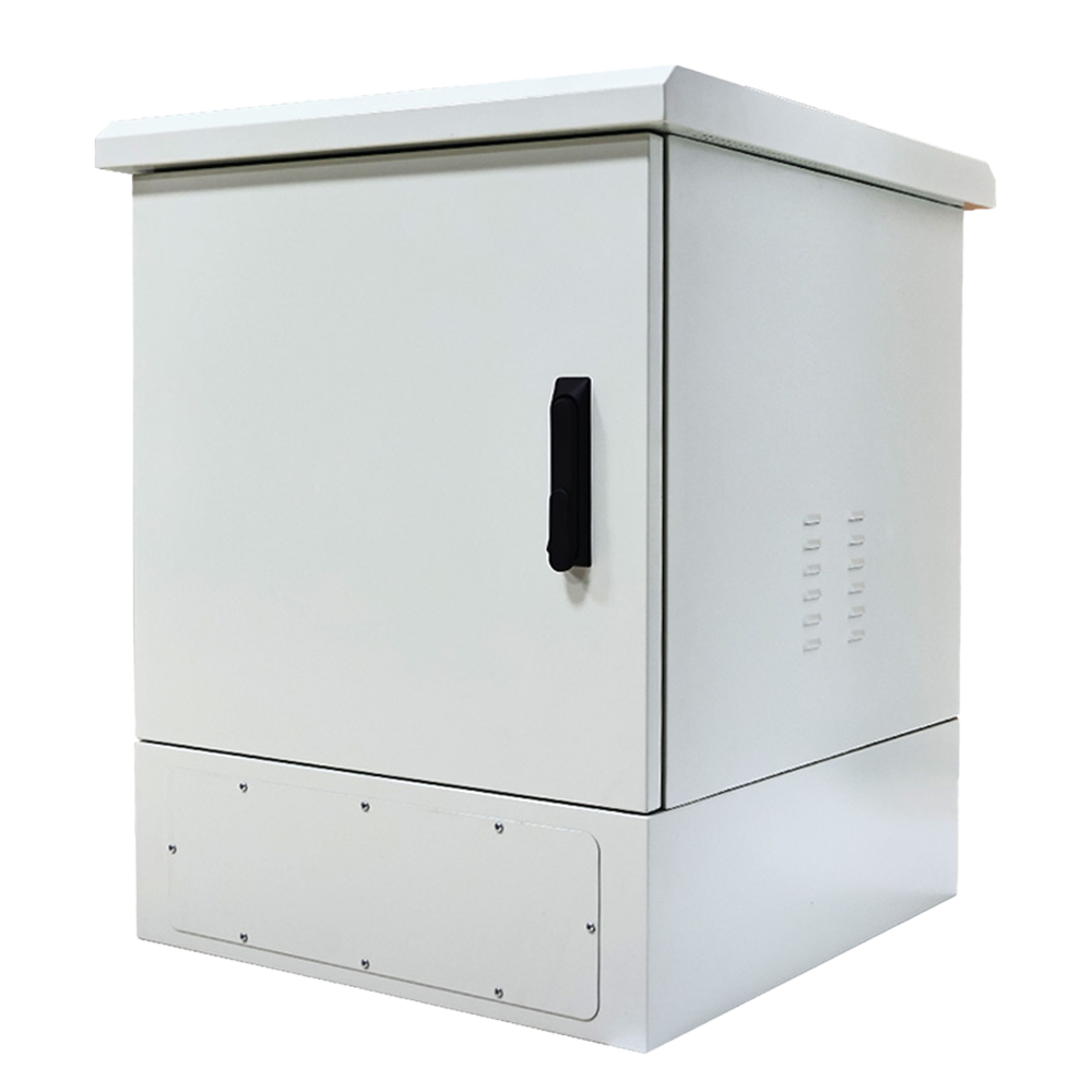 (RACK-9U-650-500KG-OUTDOOR) Capacité de 9U pour les normes de 19 pouces. - Protection IP65 contre la poussière et les jets d'eau. - Système à double paroi pour l'isolation thermique. - Charge statique maximale supportée de 100 kg. - Ventilation active par caisson de ventilation. - Fabrication en acier SPCC et en tôle galvanisée.