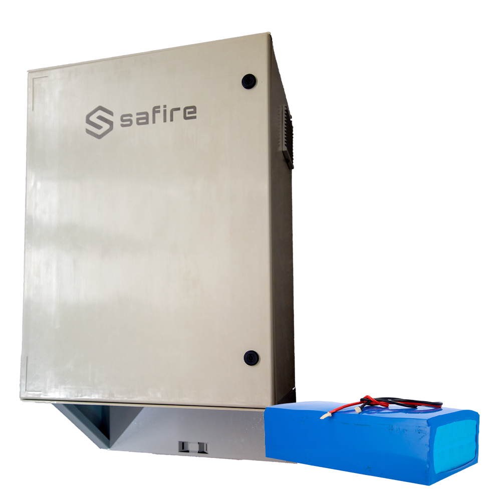 (SF-BOX08220-BMS-IP55-4800WH) Armario de poliéster carga rápida para farola - Diferencial, magnetotérmico y SPD - Dimensiones exteriores 80x60x30cm - Switch 8 puertos POE | Bandeja fusión de fibra - Grado de protección IP55 / Carril DIN  - Carga rápida 17 amperios/hora