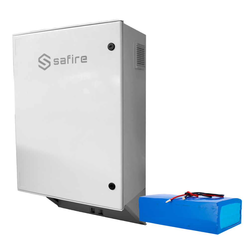 (SF-BOX08SOL-BMS-IP55-4800WH) Armario de poliéster carga rápida Solar - Magnetotérmico y SPD - Dimensiones exteriores 80x60x30cm - Switch 8 puertos POE | Bandeja fusión de fibra - Grado de protección IP55 / Carril DIN  - Carga rápida 17 amperios/hora