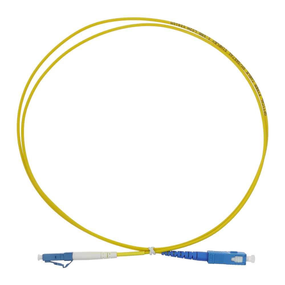 (SF-LC-UPC-SC-UPC-SM-SX-1M) Cable de conexión de fibra óptica simplex - Fibra monomodo OS2 G657A2 de alto nivel - Conectores híbridos LC UPC y SC UPC - Longitud exacta de 1 metro - Cubierta exterior LSZH color amarillo - Compatibilidad de uso genérica universal